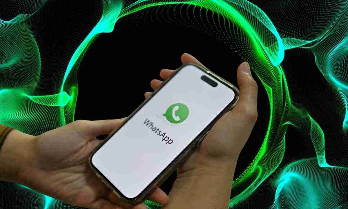 Trucco WhatsApp per leggere i messaggi in incognito