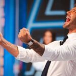 Stefano De Martino annuncio bellissimo