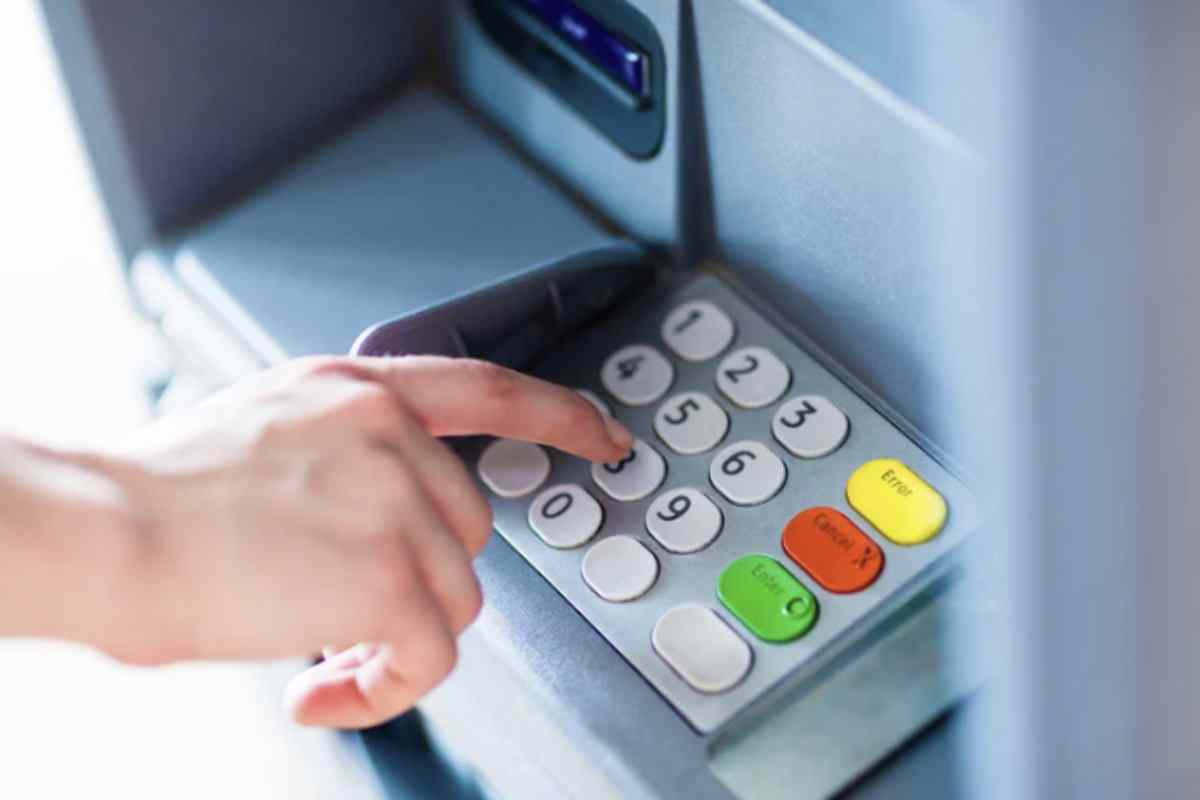 In particolare, molti si chiedono quali siano i limiti imposti dalla legge e cosa possa effettivamente monitorare il Fisco