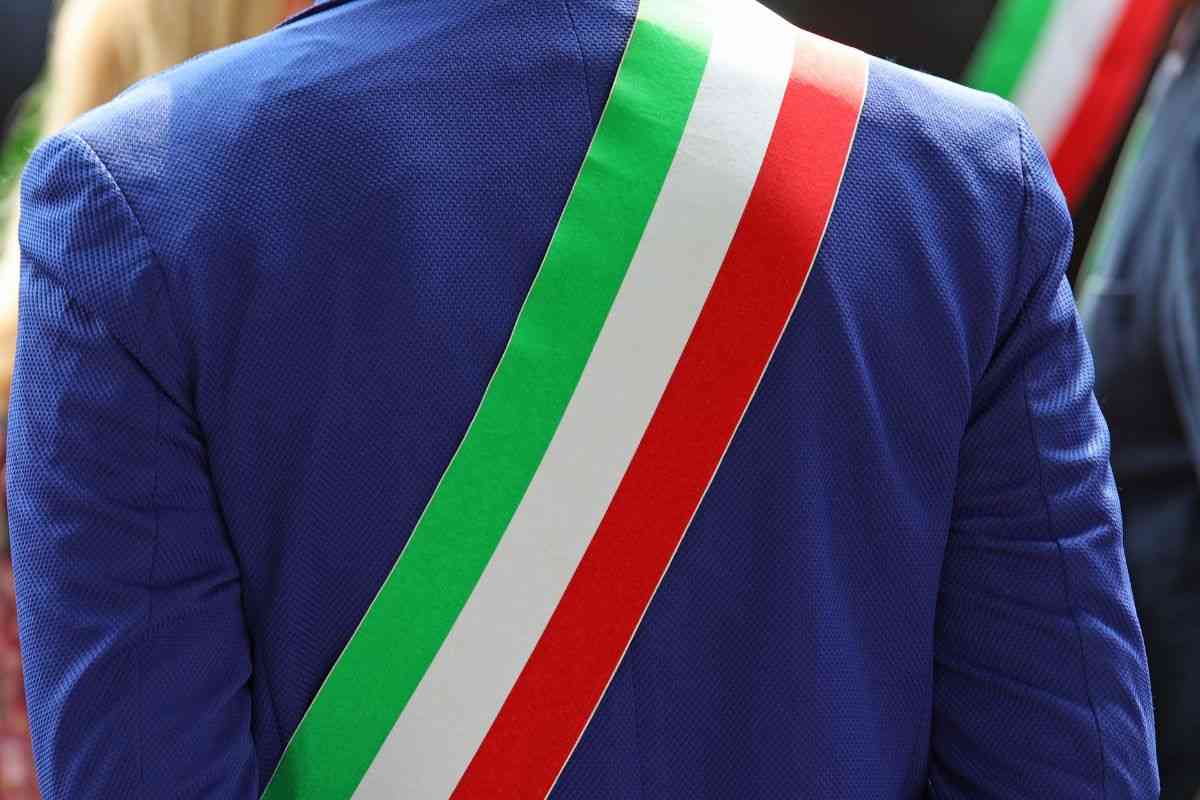 parlamentari quanto guadagnano i politici